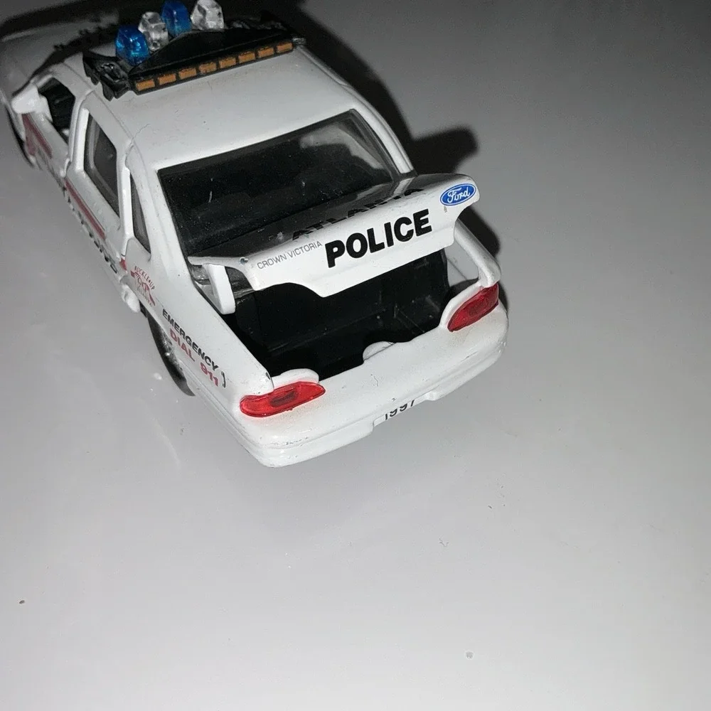 Road Champs Collectible Series #1 Atlanta Georgia Police Car Diecast Weed & Seed